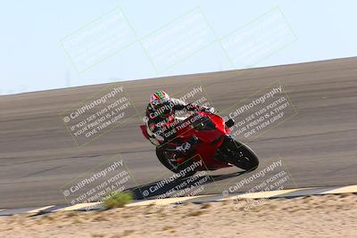 media/Feb-13-2022-SoCal Trackdays (Sun) [[c9210d39ca]]/Bowl (120pm)/